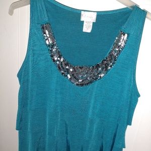 Sleeveless layered top w/sequin